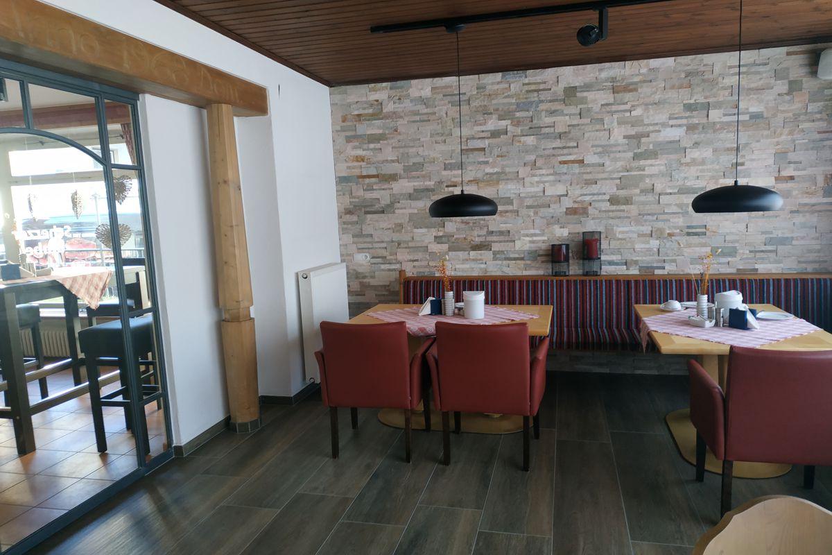 Gemütliche Stube / Gasträume im Parterre